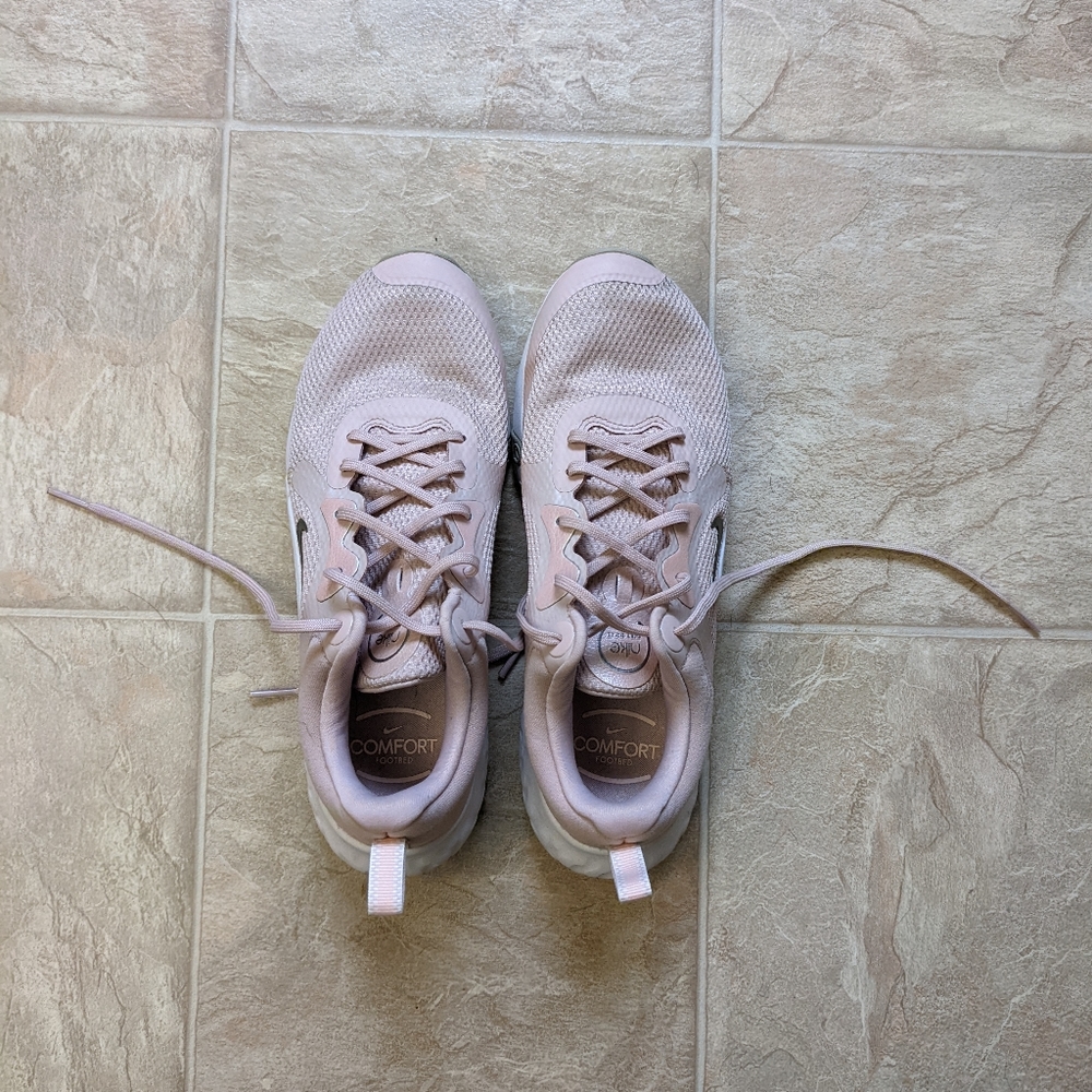 Nike Light Pink Shoes 7